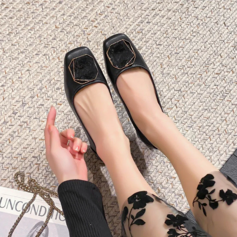 Women's patent leather stiletto heel pumps with a high - shine finishWomen Fashion Casual Low Chunky Heel Pumps Women's patent leather stiletto heel pumps with a high - shine finishWomen Fashion Casual Low Chunky Heel Pumps