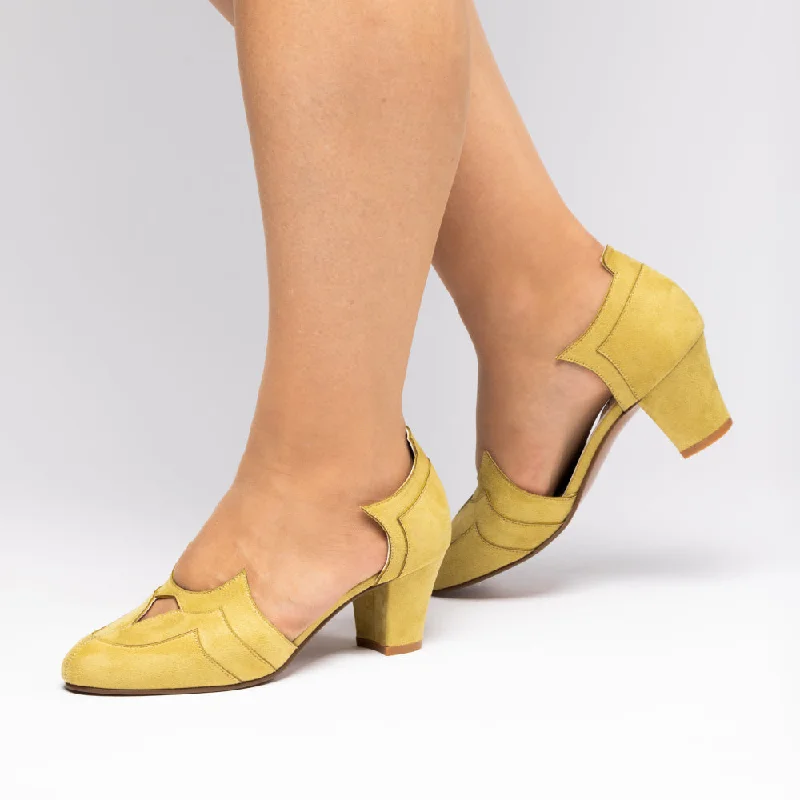 Women's mesh - paneled stiletto heel pumps for breathabilityPRE-ORDER Christine Vintage Pumps (Manchineel Apple) Women's mesh - paneled stiletto heel pumps for breathabilityPRE-ORDER Christine Vintage Pumps (Manchineel Apple)