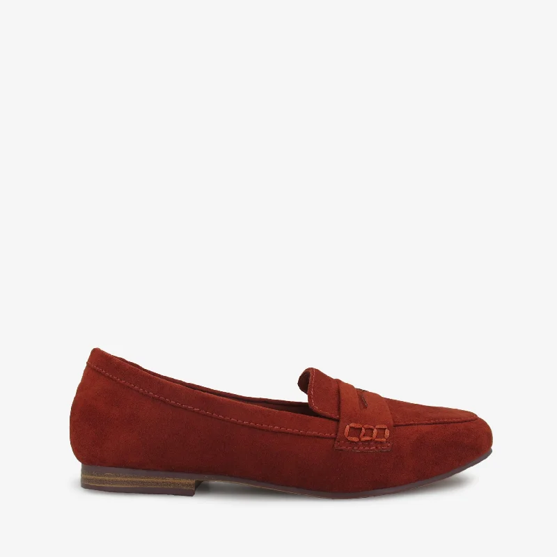 Women's Tassel - Trimmed Loafers with a Low Heel in Olive Green for a Trendy TwistROSSI RUST Women's Tassel - Trimmed Loafers with a Low Heel in Olive Green for a Trendy TwistROSSI RUST