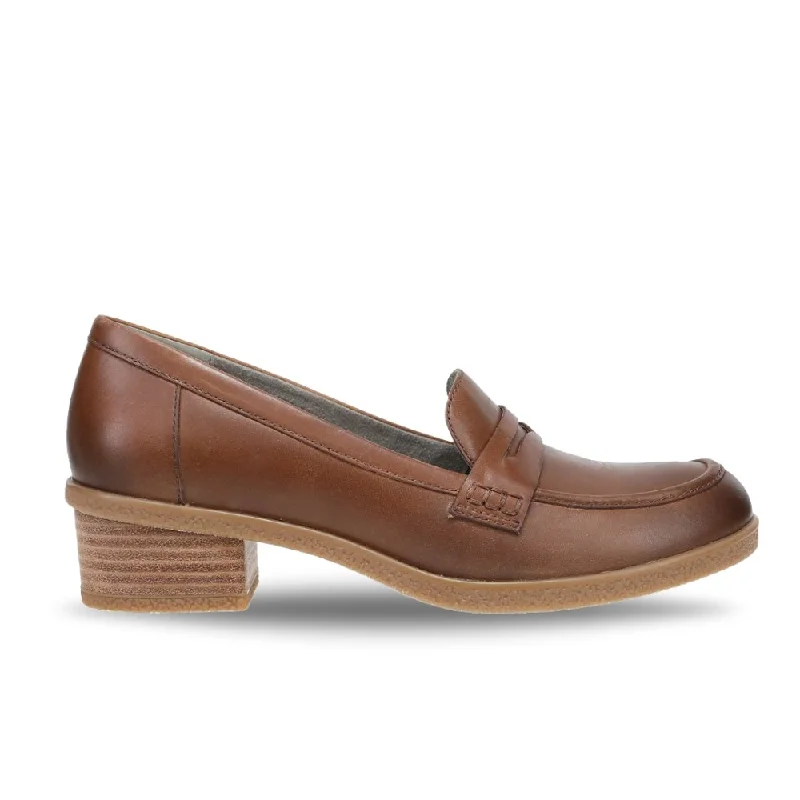 Waterproof Women's Loafers in Black for Rainy DaysDansko Women's Danica - Tan