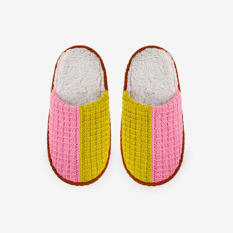 Women's Bow - Adorned Oxfords in Red for a Feminine AppealColorblock Slippers from Verloop Knits Women's Bow - Adorned Oxfords in Red for a Feminine AppealColorblock Slippers from Verloop Knits