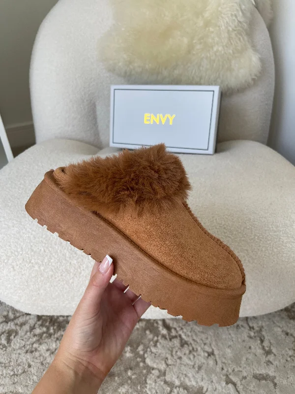 Women's Shearling Lined Slippers with a Fleece Upper in Tan for Ultimate Warmth LORNA CAMEL FAUX FUR PLATFORM SLIPPERS Women's Shearling Lined Slippers with a Fleece Upper in Tan for Ultimate Warmth LORNA CAMEL FAUX FUR PLATFORM SLIPPERS