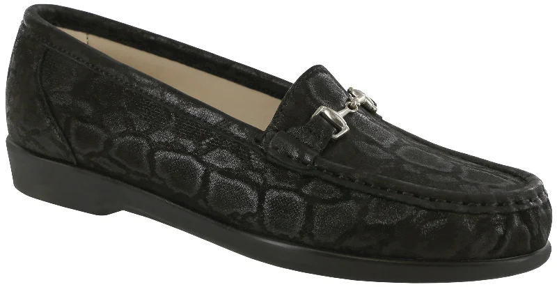 Women's Embroidered Floral Pattern Loafers in Beige for a Spring - Inspired Outfit SAS Metro Women's Embroidered Floral Pattern Loafers in Beige for a Spring - Inspired Outfit SAS Metro