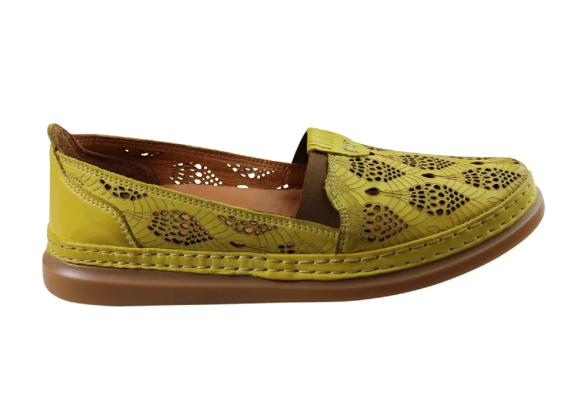 Women's Fur - Lined Loafers in Tan for a Cozy Winter Option Orizonte Riviera Womens European Comfortable Soft Leather Flat Shoes Women's Fur - Lined Loafers in Tan for a Cozy Winter Option Orizonte Riviera Womens European Comfortable Soft Leather Flat Shoes
