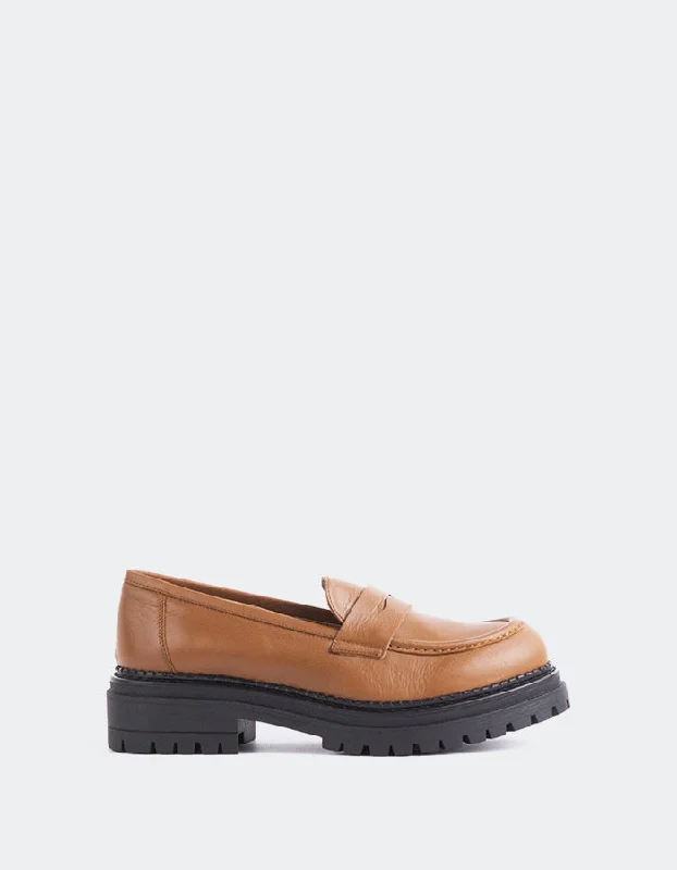 Women's Premium Leather Tassel Loafers in Dark Brown for a Classic Office Look Goffredo Tan Leather Women's Premium Leather Tassel Loafers in Dark Brown for a Classic Office Look Goffredo Tan Leather