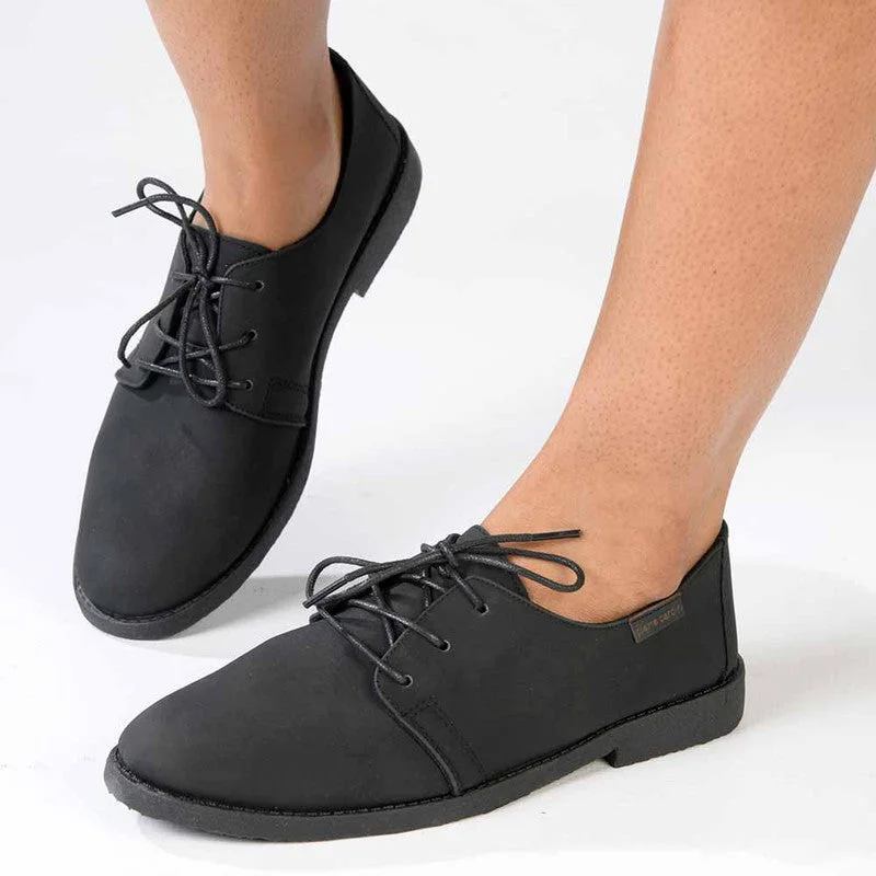 Women's Geometric - Patterned Loafers in Multicolor for a Fashion - Forward Look Pierre Cardin Le Champ 2 Lace Up - Black Women's Geometric - Patterned Loafers in Multicolor for a Fashion - Forward Look Pierre Cardin Le Champ 2 Lace Up - Black