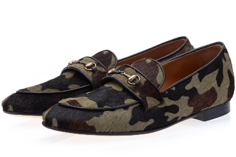 Women's Shearling Lined Slippers with a Fleece Upper in Tan for Ultimate Warmth MORRIS PONY CAMOUFLAGE SLIPPERS Women's Shearling Lined Slippers with a Fleece Upper in Tan for Ultimate Warmth MORRIS PONY CAMOUFLAGE SLIPPERS