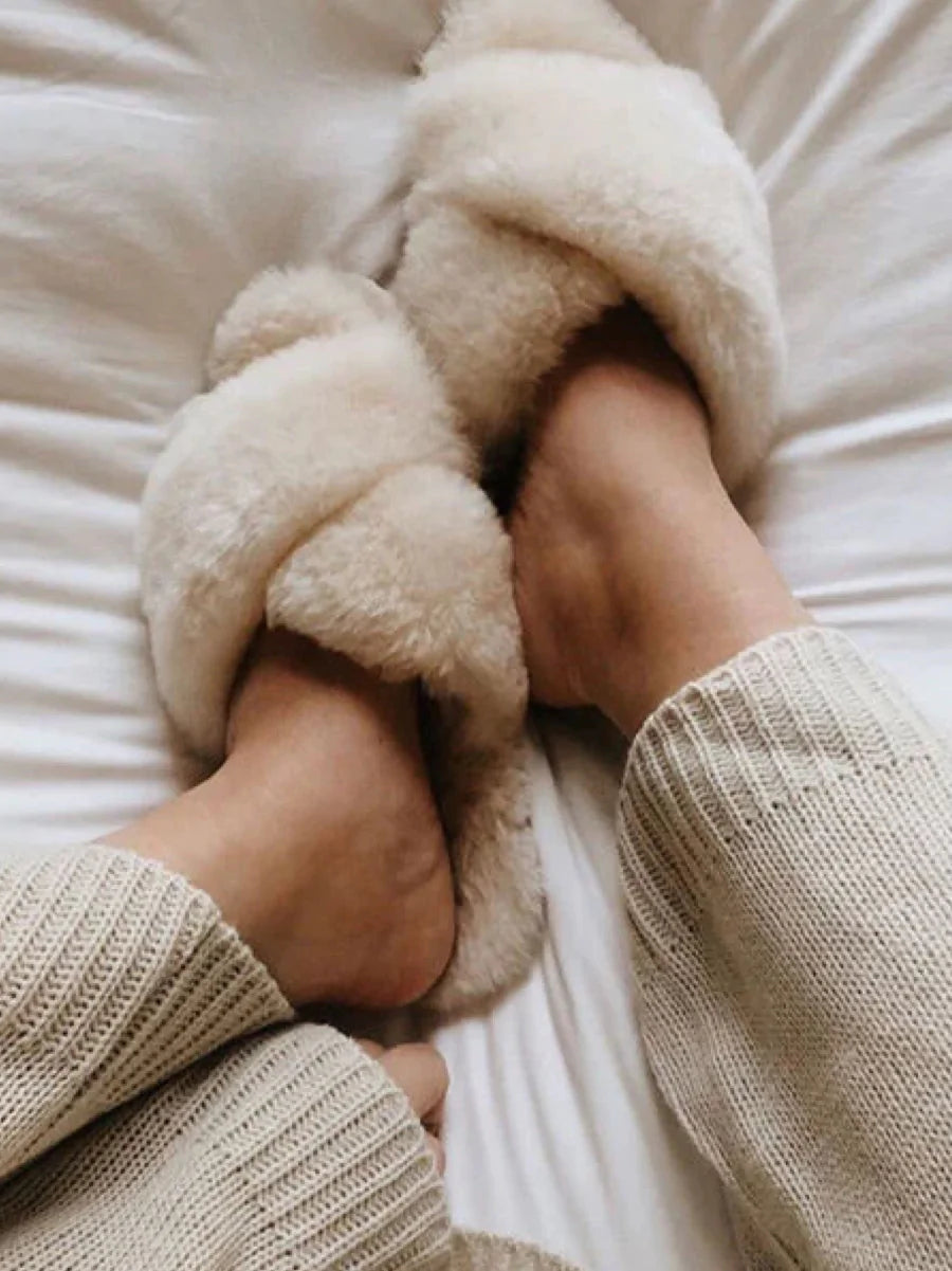 Women's Shearling Lined Slippers with a Fleece Upper in Tan for Ultimate Warmth Emu Mayberry Sheepskin Slipper Women's Shearling Lined Slippers with a Fleece Upper in Tan for Ultimate Warmth Emu Mayberry Sheepskin Slipper