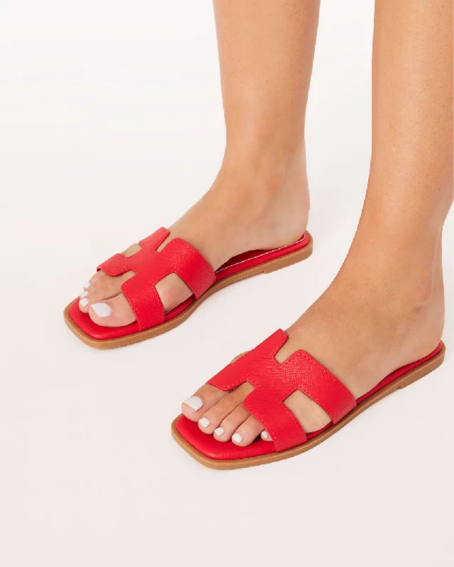 Women's Thong Sandals with a Beaded Design in Multicolor for a Beachy Aesthetic Women's Sandals with a Floral - Printed Upper in Pink for a Feminine Spring LookGORDY - PIMIENTO SAFFIANO Women's Thong Sandals with a Beaded Design in Multicolor for a Beachy Aesthetic Women's Sandals with a Floral - Printed Upper in Pink for a Feminine Spring LookGORDY - PIMIENTO SAFFIANO
