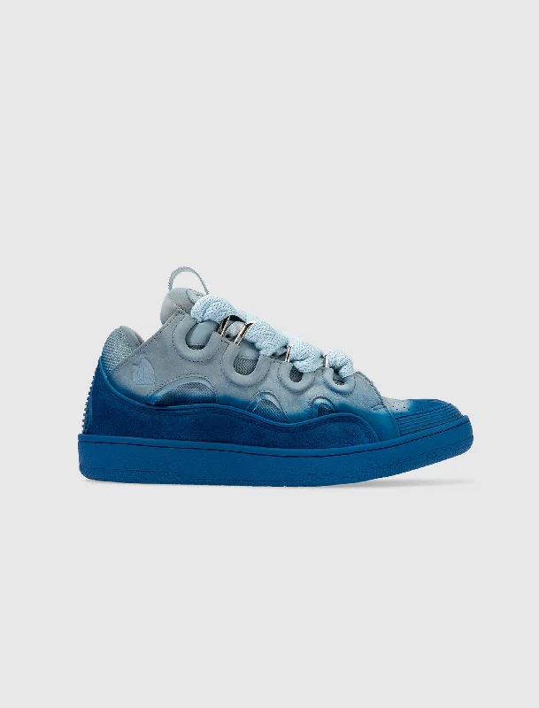 Chunky - Sole Women's Platform Sneakers in White for a Trendy Street Style LookCURB RADIANT SPRAY "CORNFLOWER/AZUR" Chunky - Sole Women's Platform Sneakers in White for a Trendy Street Style LookCURB RADIANT SPRAY "CORNFLOWER/AZUR"