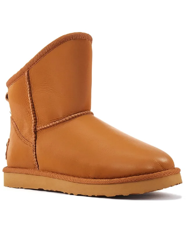 Women's Ankle Boots with Cut - Out Details in Beige for a Unique and Stylish EdgeAustralia Luxe Collective Cosy Shearling Boot Women's Ankle Boots with Cut - Out Details in Beige for a Unique and Stylish EdgeAustralia Luxe Collective Cosy Shearling Boot