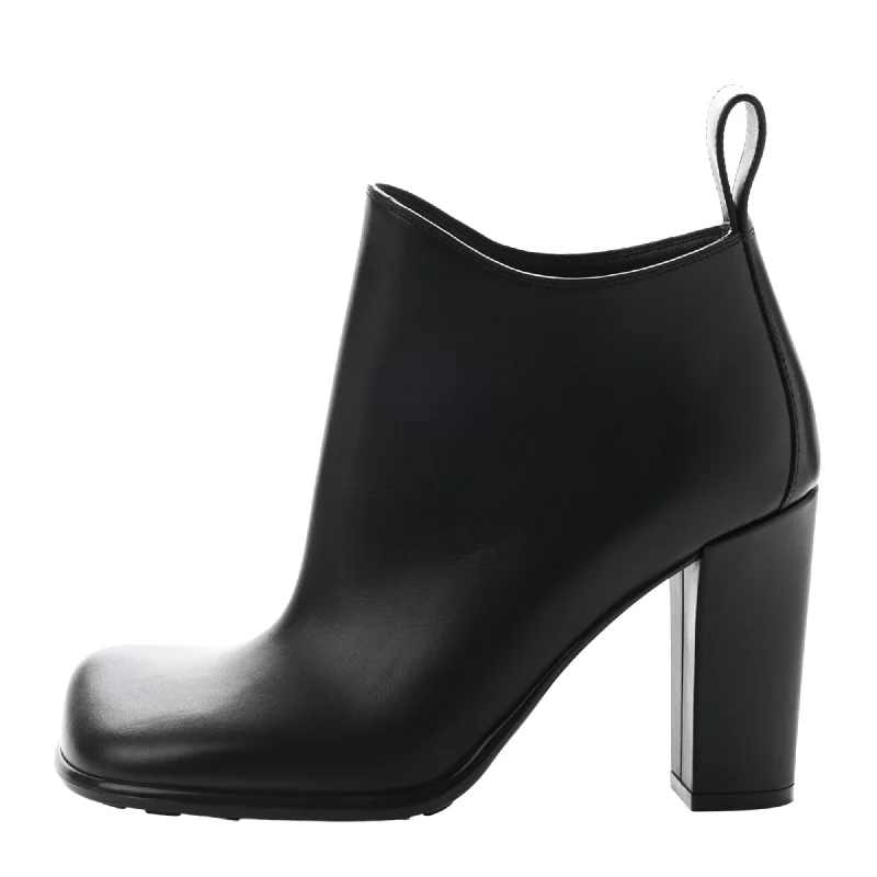 Women's Leather Motorcycle Boots in Dark Brown with Silver Hardware for a Cool Biker LookBottega Veneta Storm Ankle Boots Women's Leather Motorcycle Boots in Dark Brown with Silver Hardware for a Cool Biker LookBottega Veneta Storm Ankle Boots
