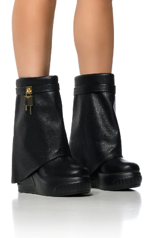 Women's Glitter - Embellished Ankle Boots in Gold for a Sparkly Party LookBROOK BLACK PU FOLD OVER BOOTIE Women's Glitter - Embellished Ankle Boots in Gold for a Sparkly Party LookBROOK BLACK PU FOLD OVER BOOTIE