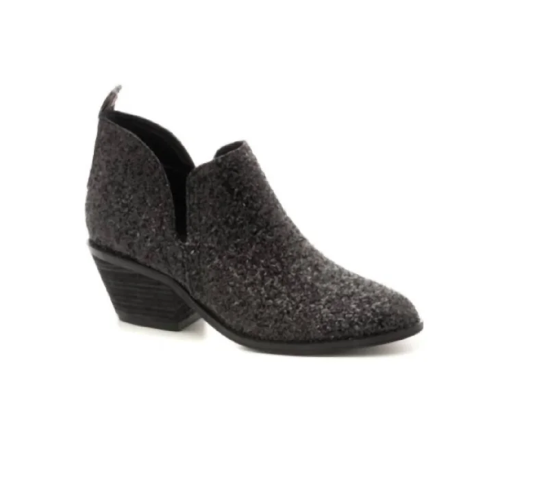 Women's Ankle Boots with Cut - Out Details in Beige for a Unique and Stylish EdgeCorkys Glow Up Booties In Black Women's Ankle Boots with Cut - Out Details in Beige for a Unique and Stylish EdgeCorkys Glow Up Booties In Black