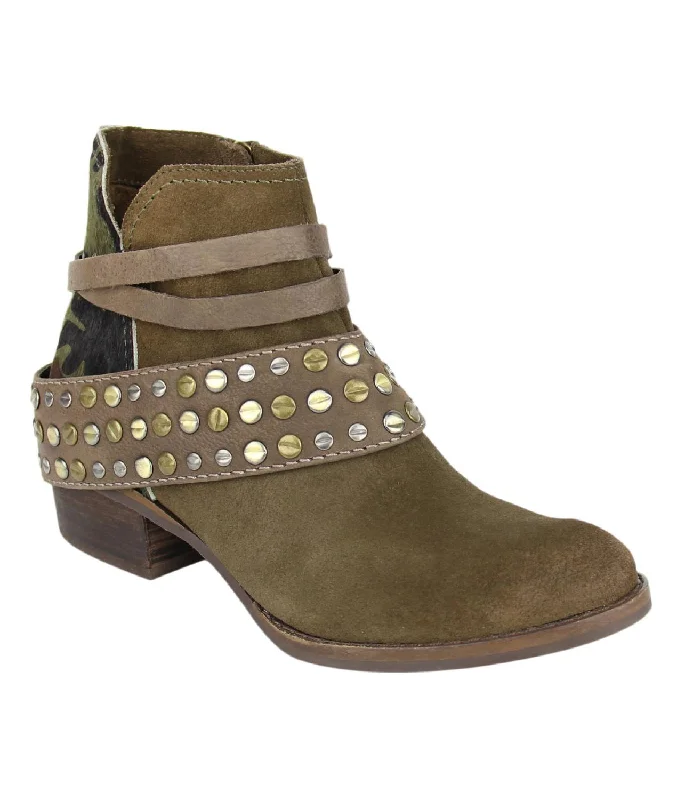 Plus Size Women's Faux Fur - Lined Ankle Boots in Chestnut for Cozy Winter WearWomen Crimson Camo Bootie In Olive Plus Size Women's Faux Fur - Lined Ankle Boots in Chestnut for Cozy Winter WearWomen Crimson Camo Bootie In Olive