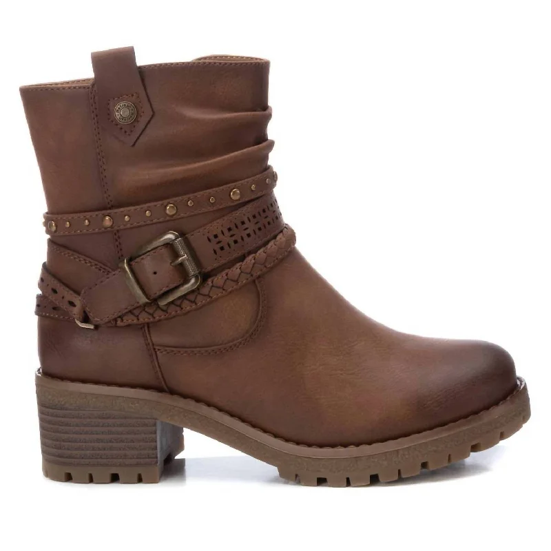 Plus Size Women's Block - Heeled Ankle Boots in Red for a Bold and Chic StatementWomen's Ankle Booties In Camel Plus Size Women's Block - Heeled Ankle Boots in Red for a Bold and Chic StatementWomen's Ankle Booties In Camel