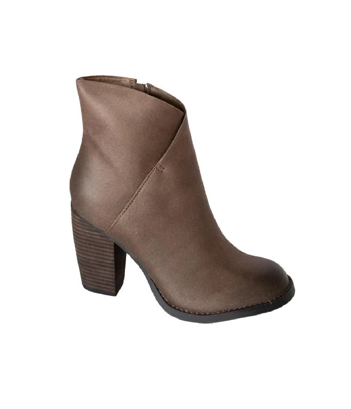 Women's Wedge - Heeled Ankle Boots in Navy Blue for a Comfortable and Trendy OptionWomen's Bennington Asymmetrical Ankle Boot In Taupe Women's Wedge - Heeled Ankle Boots in Navy Blue for a Comfortable and Trendy OptionWomen's Bennington Asymmetrical Ankle Boot In Taupe