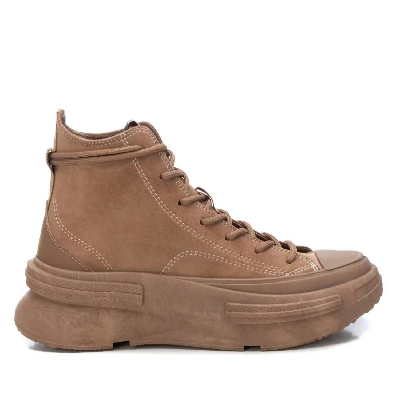 Women's Platform Chelsea Boots in Black for a Modern and Fashion - Forward AppearanceWomen's Canvas Cnkle Booties In Taupe Women's Platform Chelsea Boots in Black for a Modern and Fashion - Forward AppearanceWomen's Canvas Cnkle Booties In Taupe
