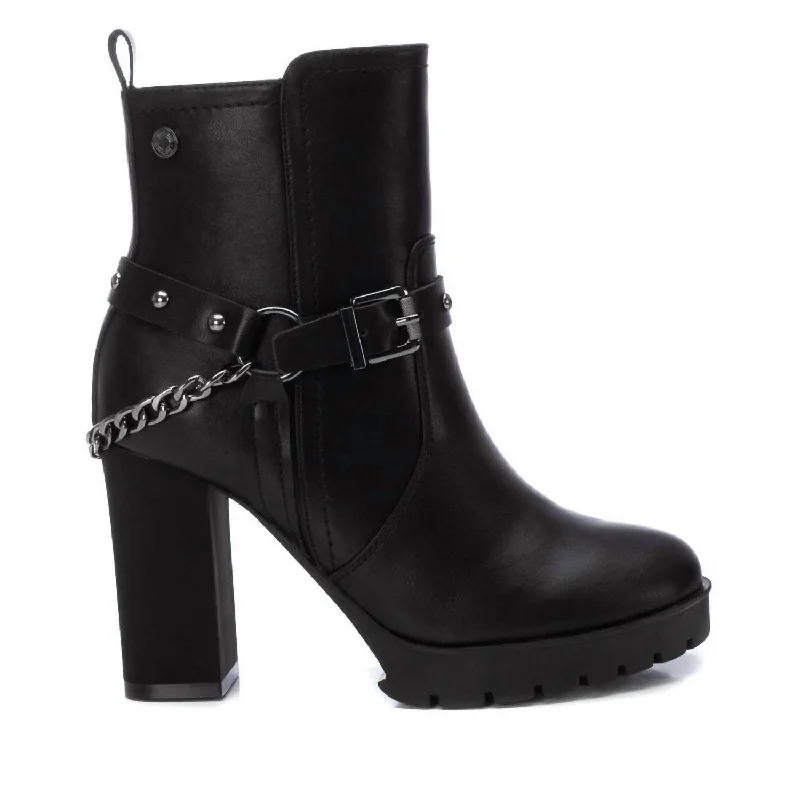 Women's Ankle Boots with Cut - Out Details in Beige for a Unique and Stylish EdgeWomen's High Heel Booties In Black Women's Ankle Boots with Cut - Out Details in Beige for a Unique and Stylish EdgeWomen's High Heel Booties In Black