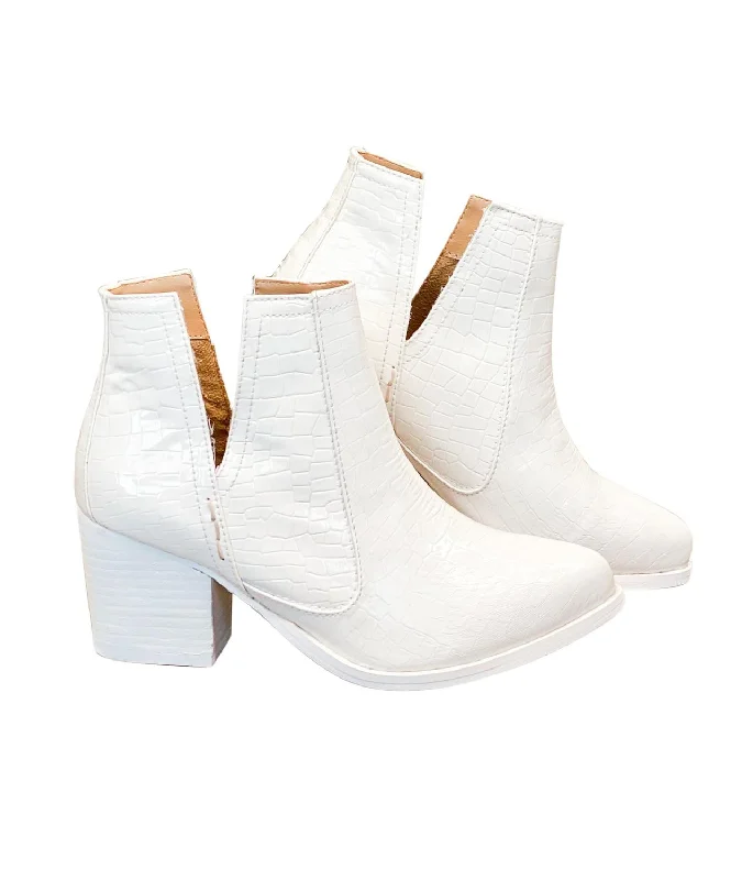 Women's Over - the - Knee Suede Boots in Taupe for a Stylish and Sophisticated OutfitWomen's Tarim Bootie In White Croc Women's Over - the - Knee Suede Boots in Taupe for a Stylish and Sophisticated OutfitWomen's Tarim Bootie In White Croc