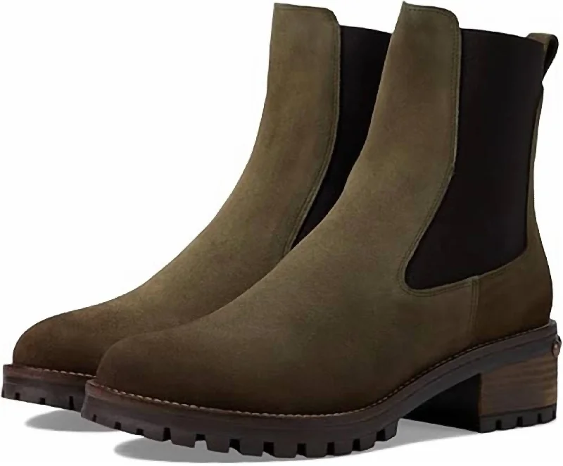 Plus Size Women's Waterproof Snow Boots in Gray for Winter AdventuresWomen's Vogue Boots In Khaki Plus Size Women's Waterproof Snow Boots in Gray for Winter AdventuresWomen's Vogue Boots In Khaki